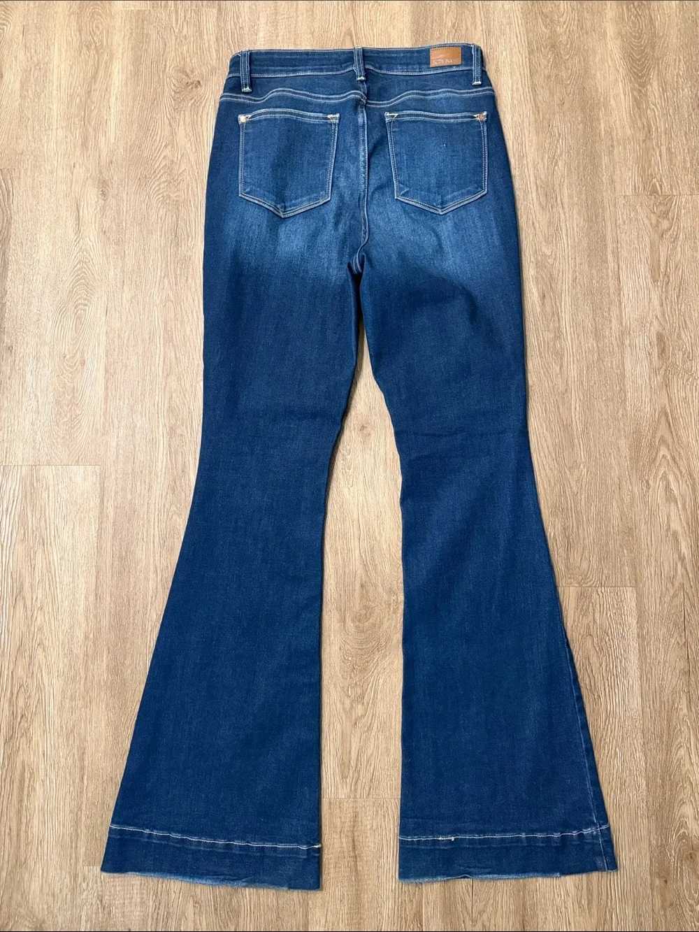 Judy Blue Mid Rise Classic Flare Jeans Size 7/28 Dark Wash Stretch Denim JB88262
